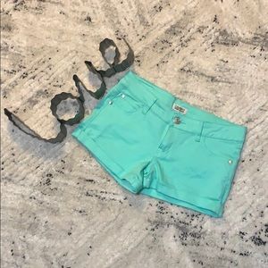 Teal jean shorts! ♥️